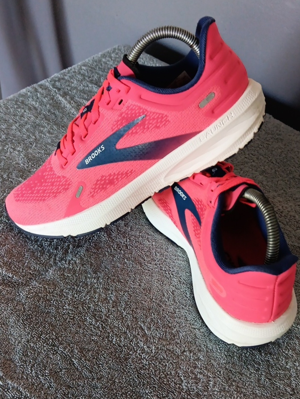Brooks Launch 9 Running Shoes